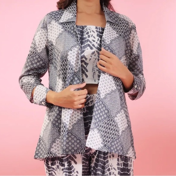 JISORA Tie and Dye Print Jharokha Cotton Shrug - Picture 2 of 12